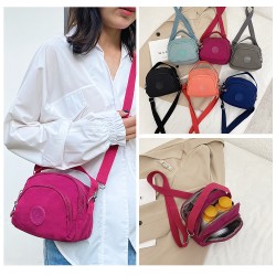 Mujeres Pequeña Nylon Color Sólido Vacaciones Estilo Clásico Cuadrado Cremallera Bolso Bandolera