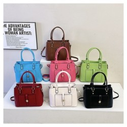 Mujeres Medio Cuero Sintético Color Sólido Estilo Vintage Estilo Clásico Cuadrado Cremallera Bolso De Mano