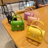 Mujeres Mini PVC Color Sólido Elegante Cuadrado Gire La Tapa Bolsa De Gelatina