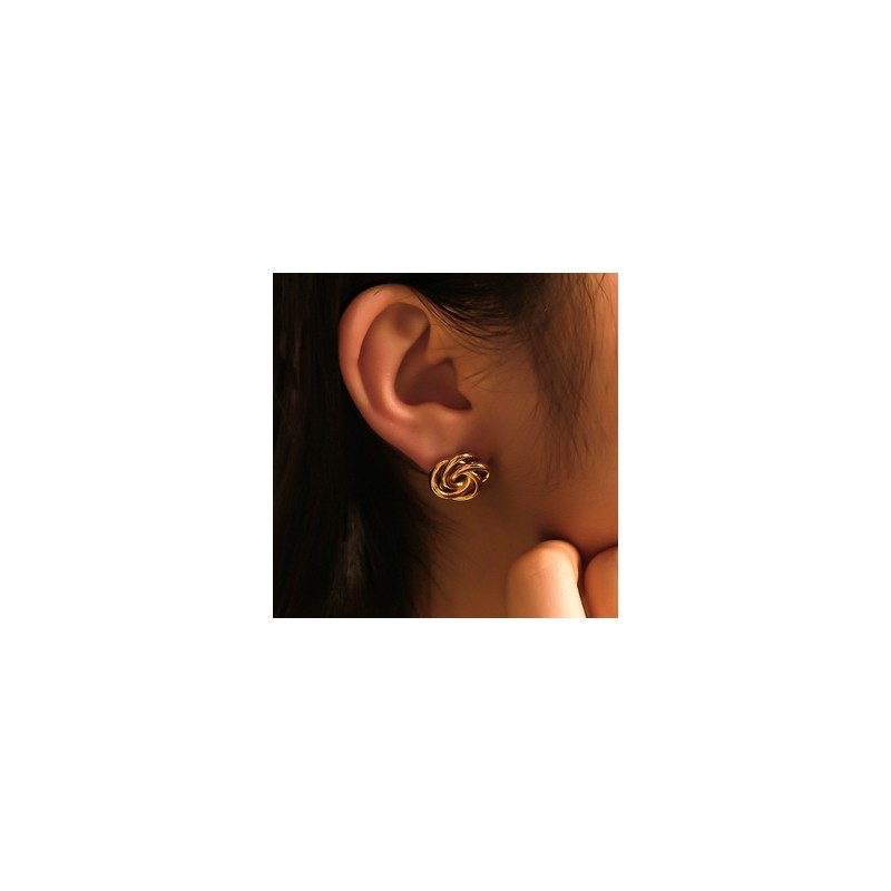 1 Par Casual Estilo Simple Curva Flor Enchapado Acero inoxidable 304 chapados en oro de 18k Pendientes